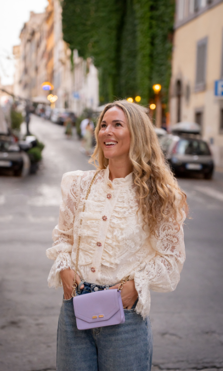 Ellie's Picks Left 0