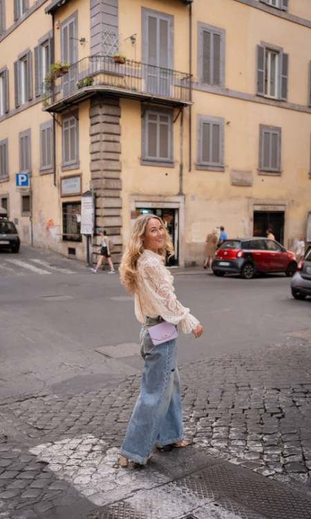 Ellie's Picks Right 0