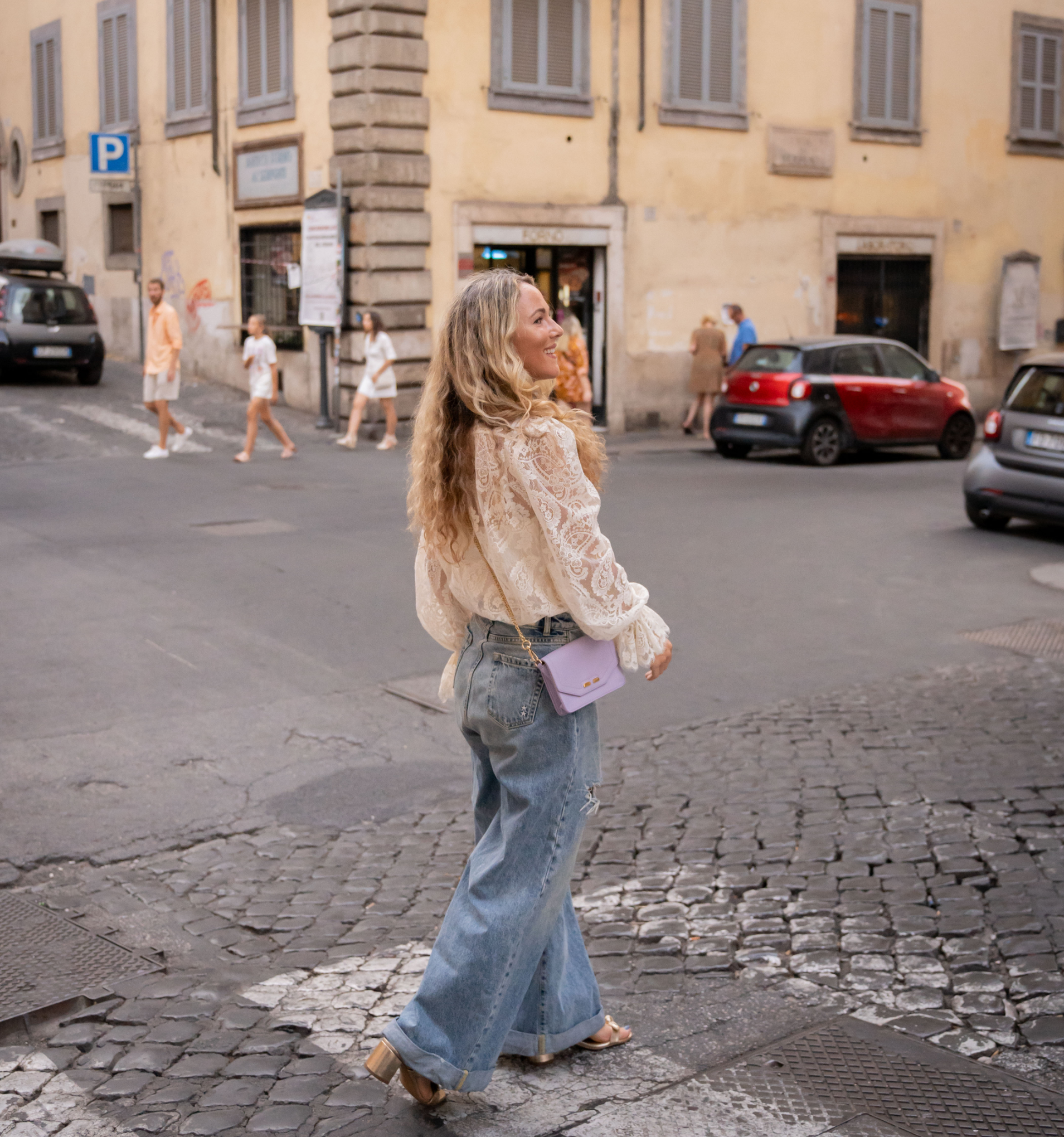 Ellie's Picks Right 0