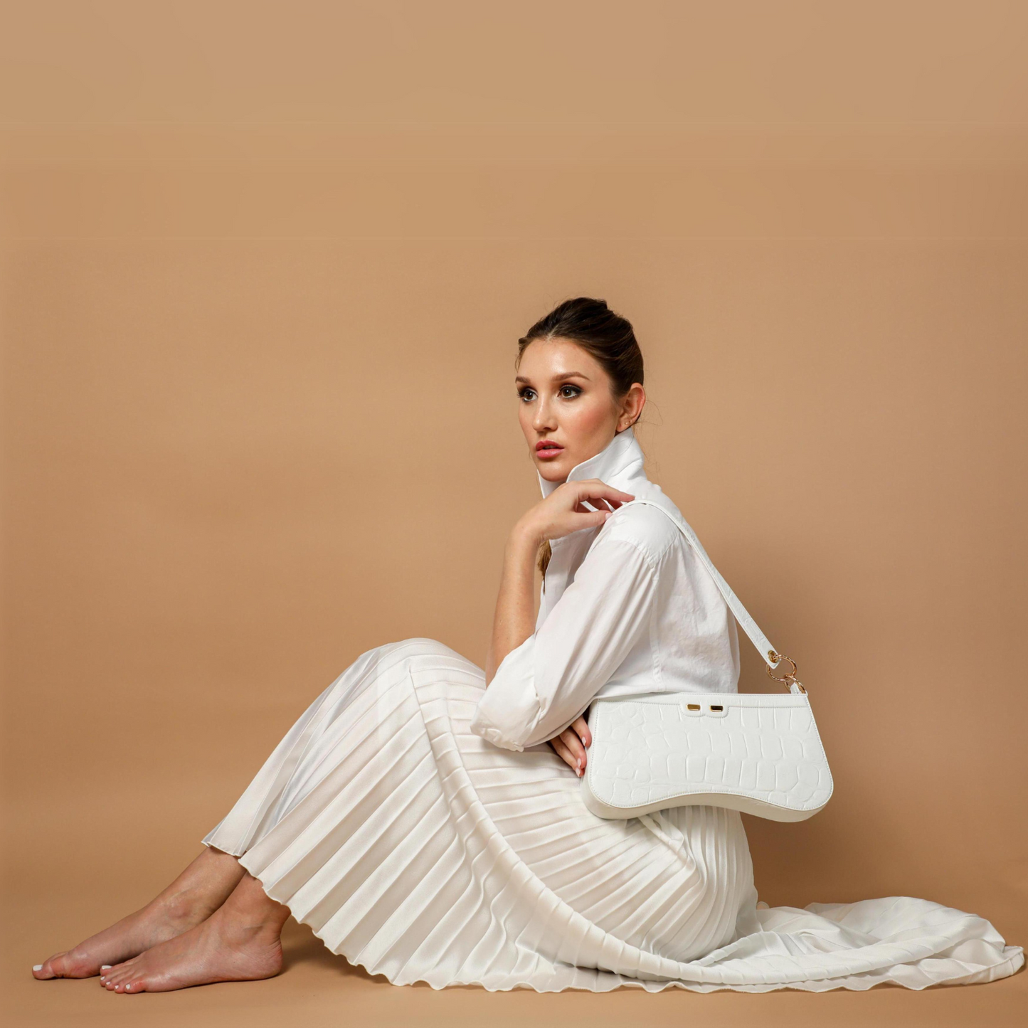 Bel Baguette in White Buffalo XL Gator