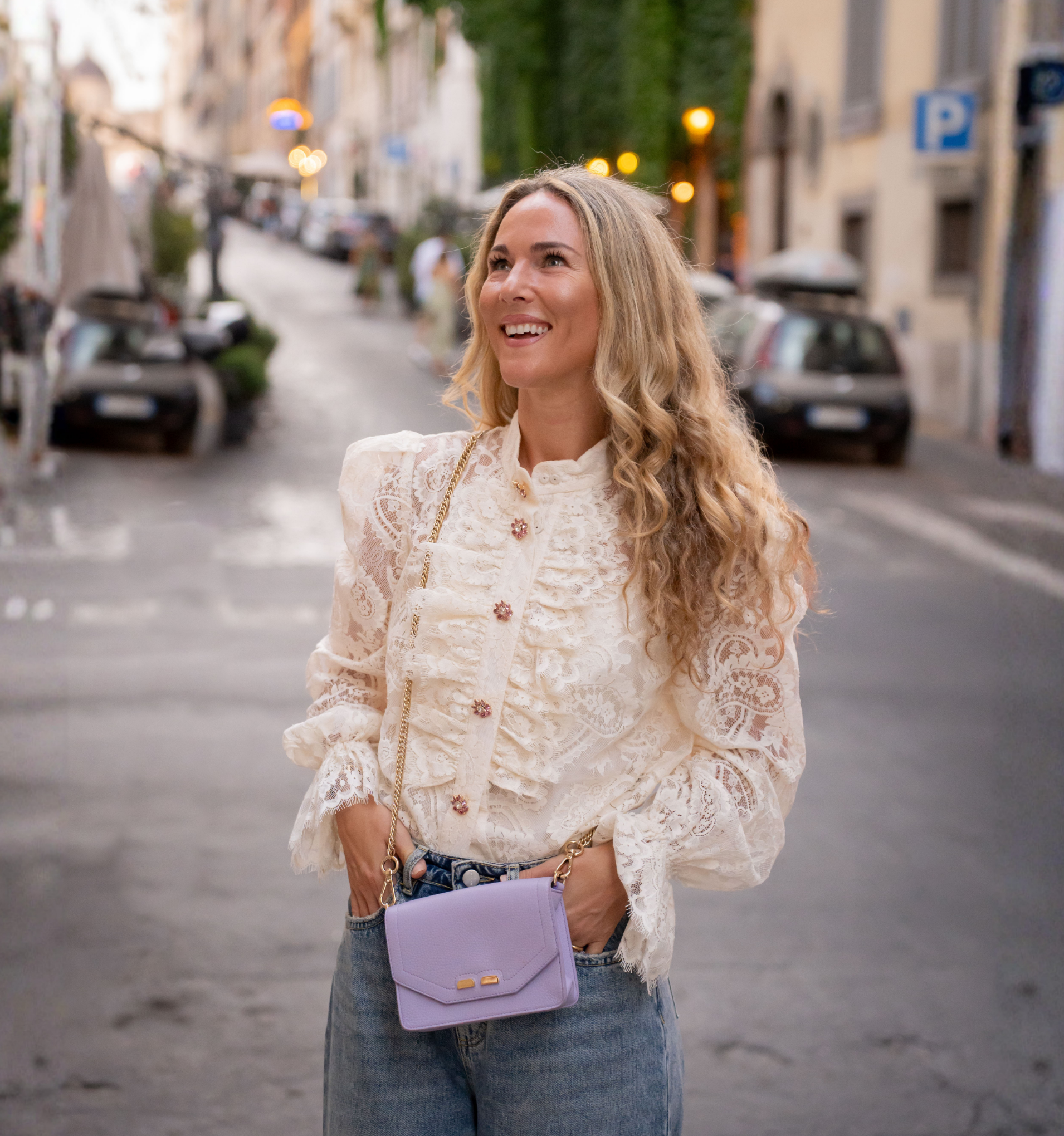 Ellie's Picks Left 0